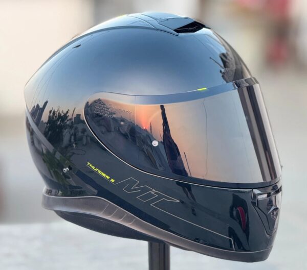 AFTER MARKET SMOKE BLACK VISOR COMPATIBLE WITH MT V12 THUNDER 3, MUGELLO, STINGER MODEL UP TO 2019, THUNDER 3 PRO & 2016 BLADE HELMETS. - Image 2